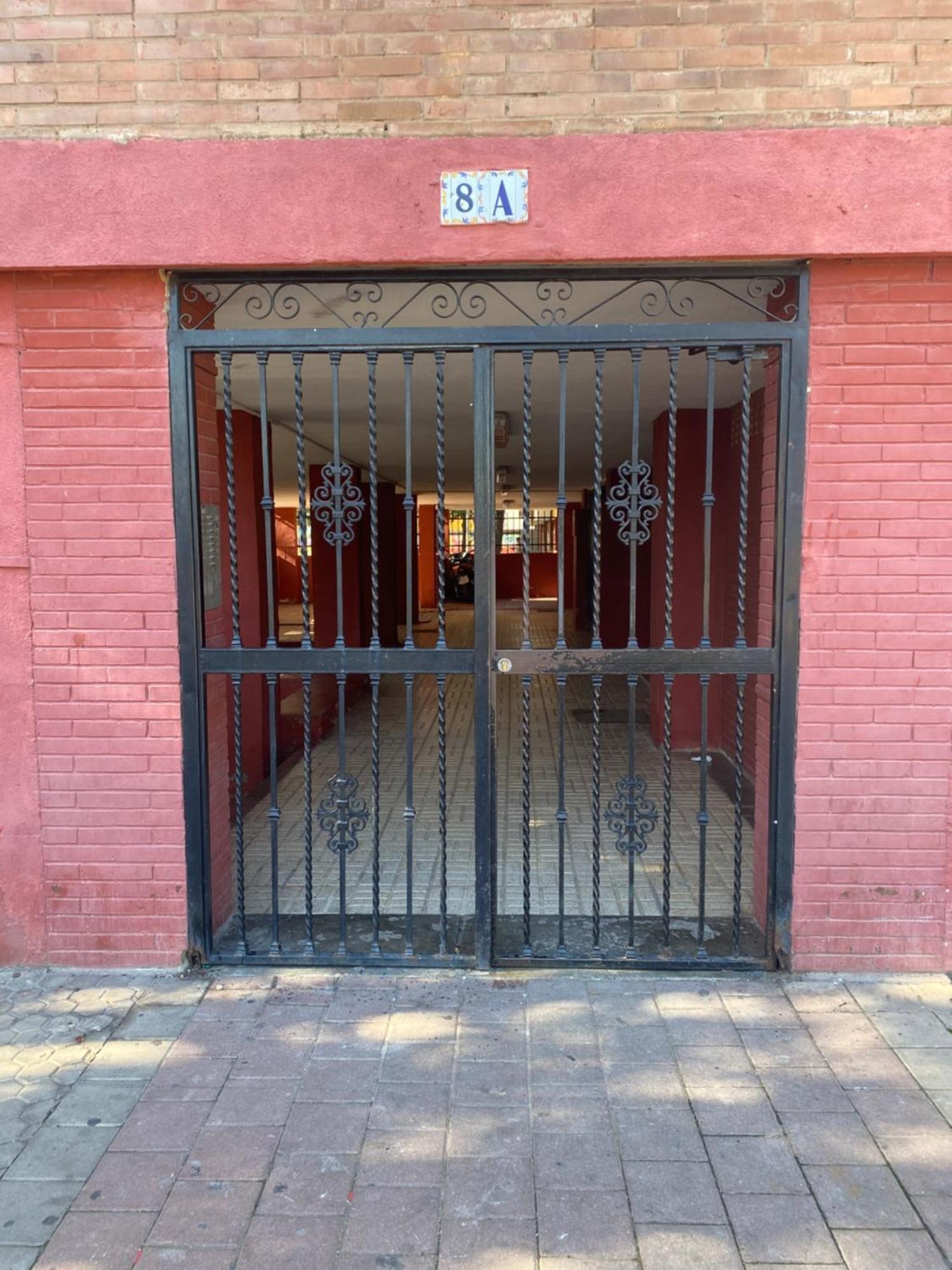 Shared Apartment! Piso Compartido! Общая Квартира! Seville Exterior photo