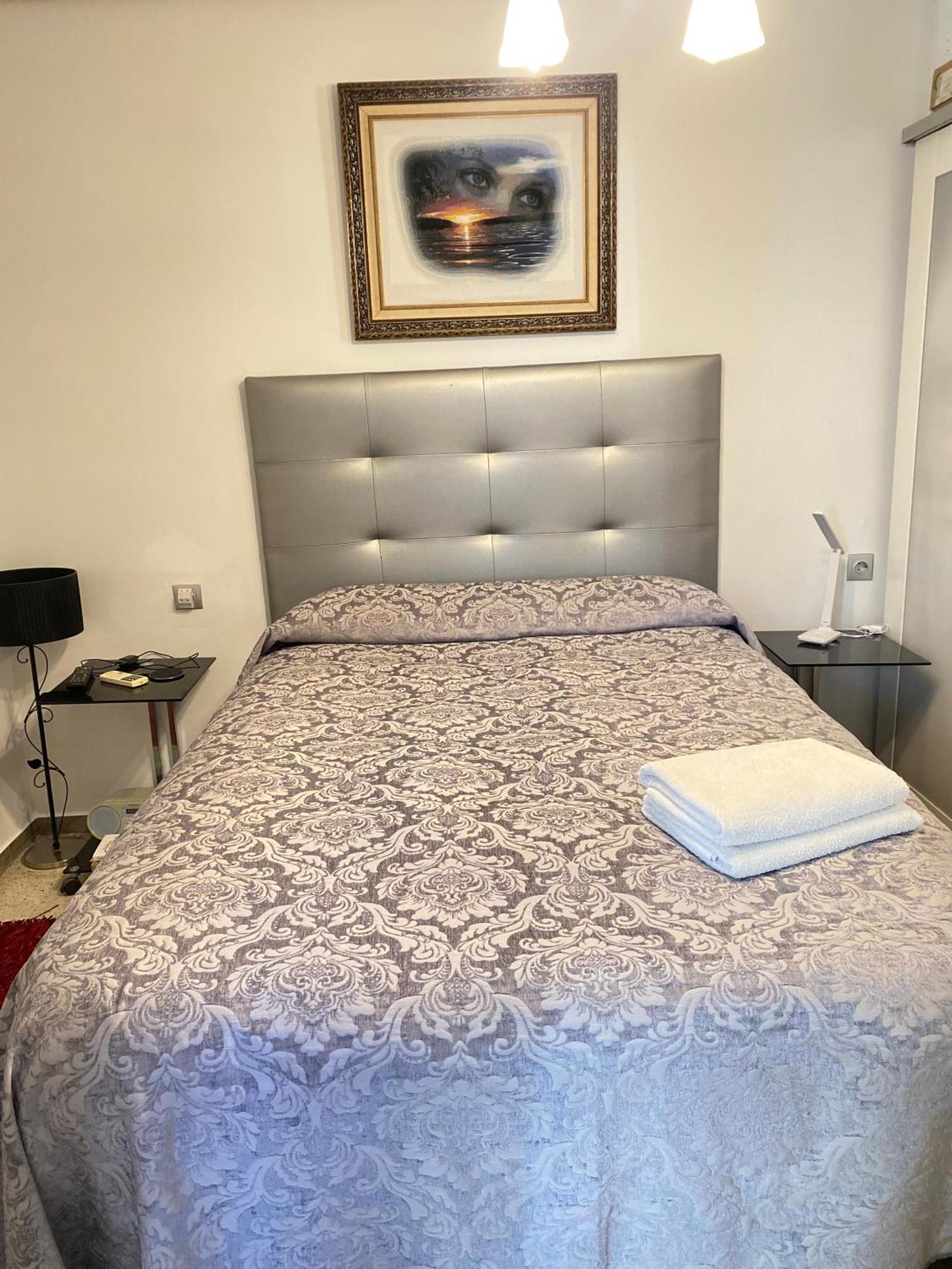 Shared Apartment! Piso Compartido! Общая Квартира! Seville Exterior photo